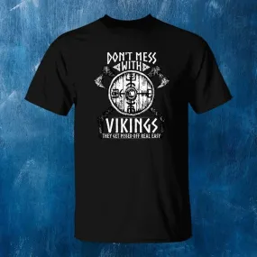 Don't Mess With Vikings Black T-Shirt