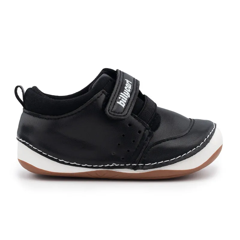 JETT black unisex sneaker