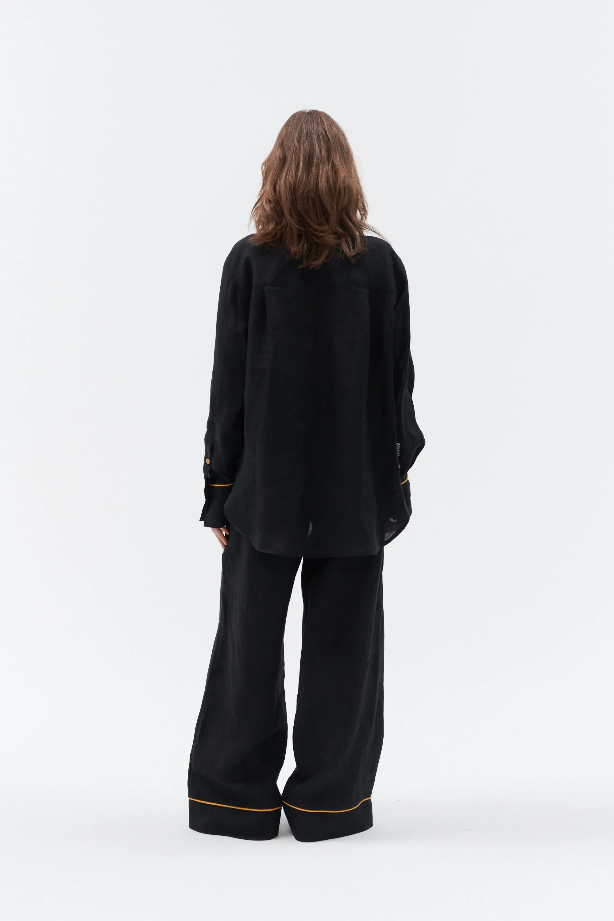 Linen shirt with golden stripe “Brillante” (Black)