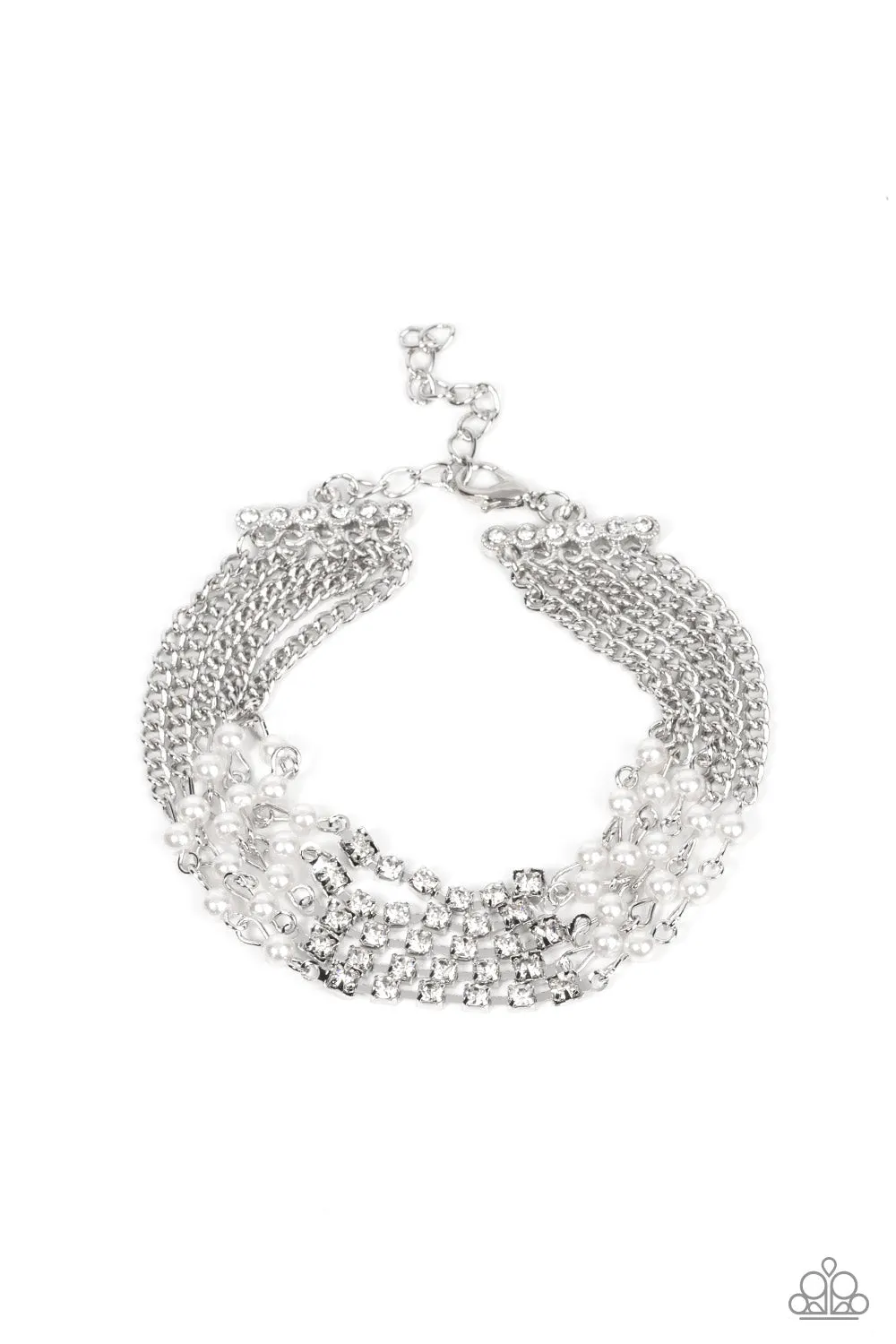 Paparazzi Experienced in Elegance - White Pearl Bracelet