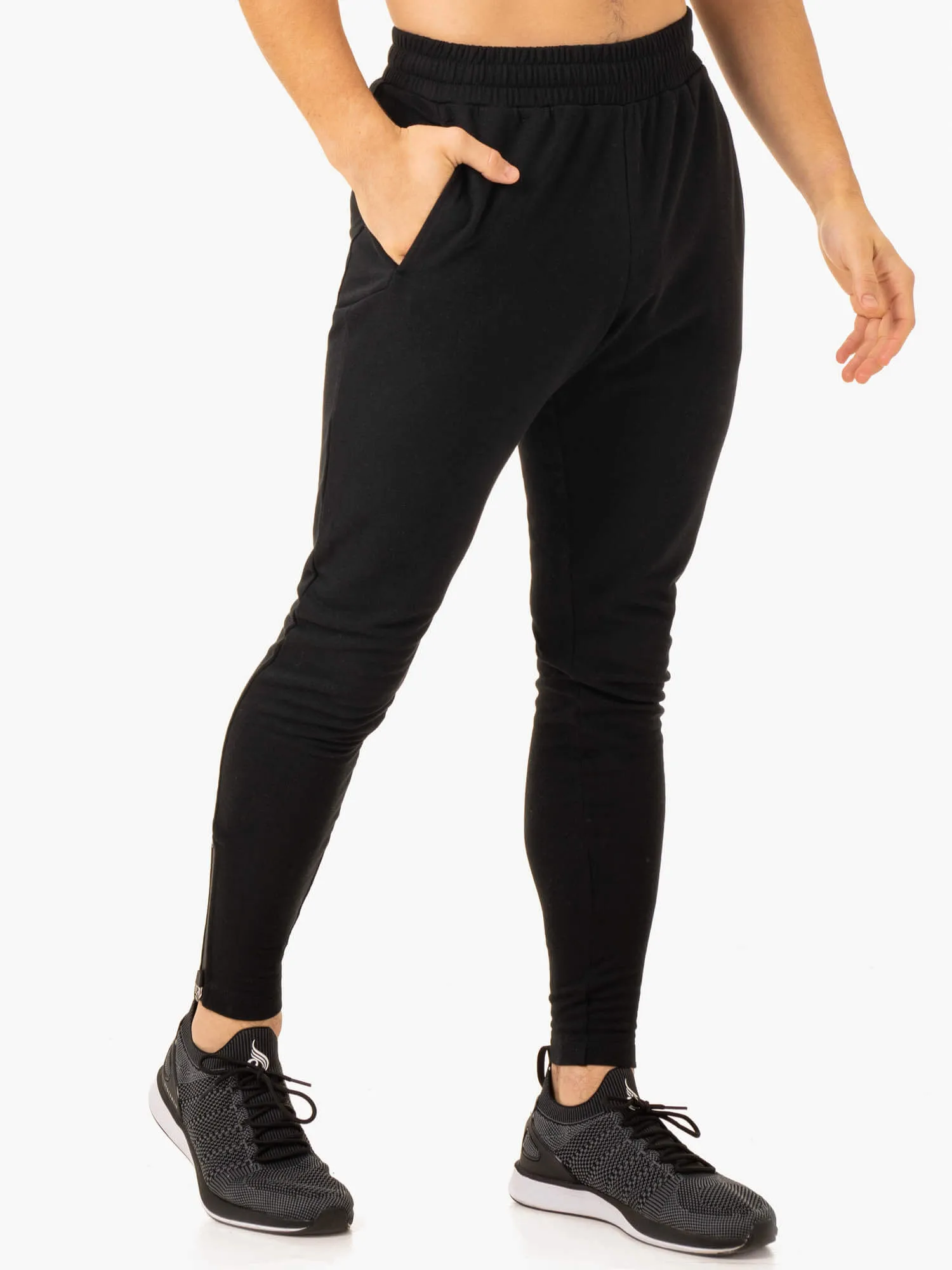 Pursuit Track Pants - Black