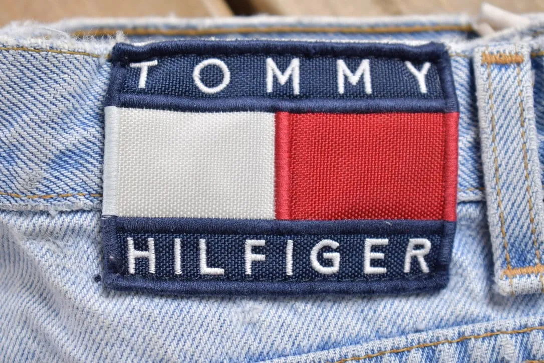 Vintage 1990&#39;s Tommy Hilfiger Jeans 28 x 31 / American Vintage / Streetwear Fashion / Vintage Pants / Flag / Big Logo